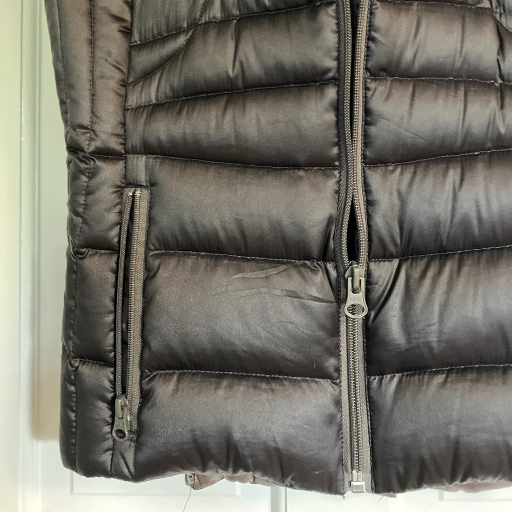 Bernardo Puffer Women’s Vest - Picture 4 of 7